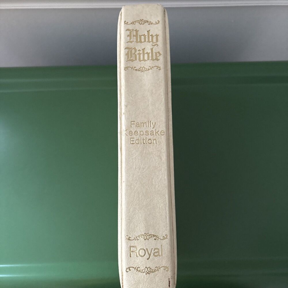 VTG 1978 Large Bible Family Keepsake illustrated KJV words of Christ in Red - Picture 3 of 16